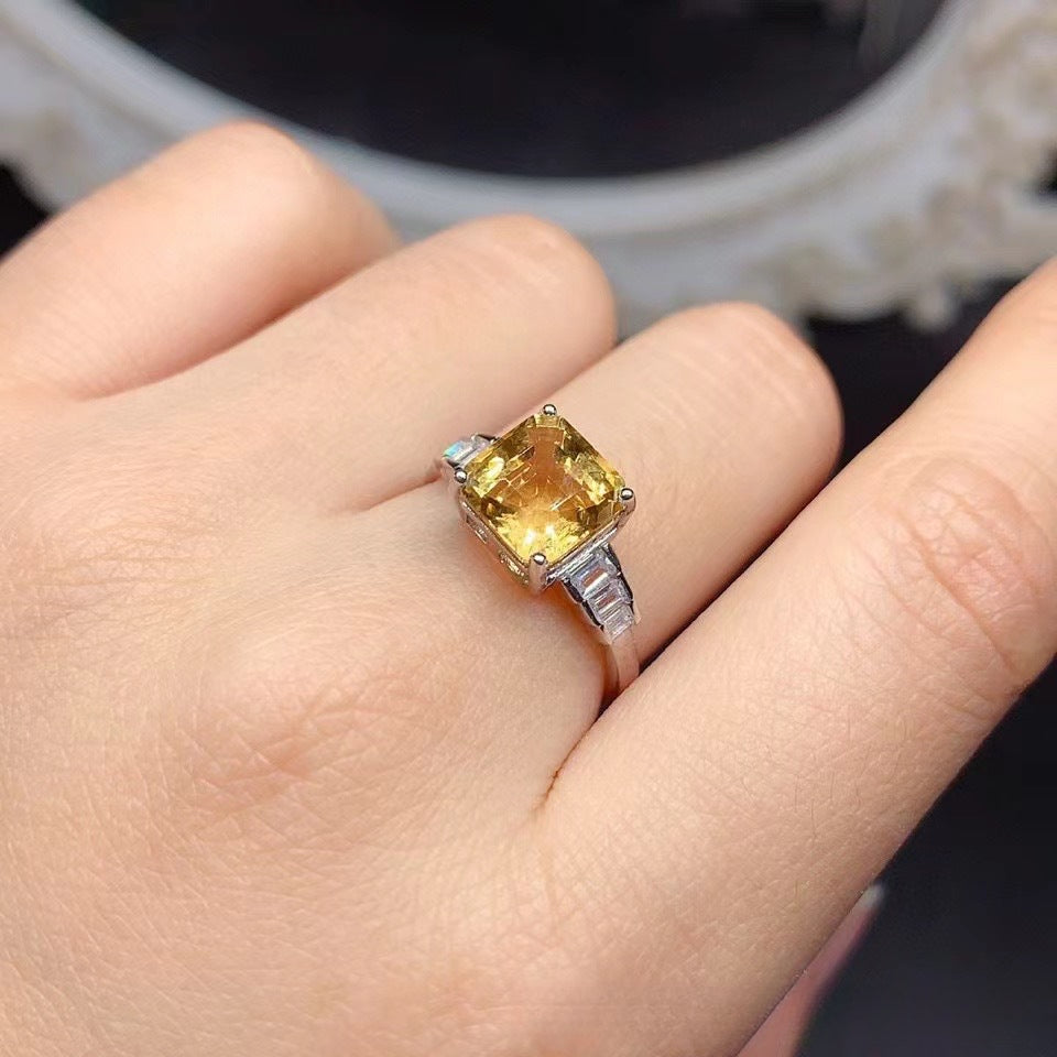 S925 Sterling Silver Jewelry Simple and Elegant Natural Yellow Crystal Princess Cut Ring