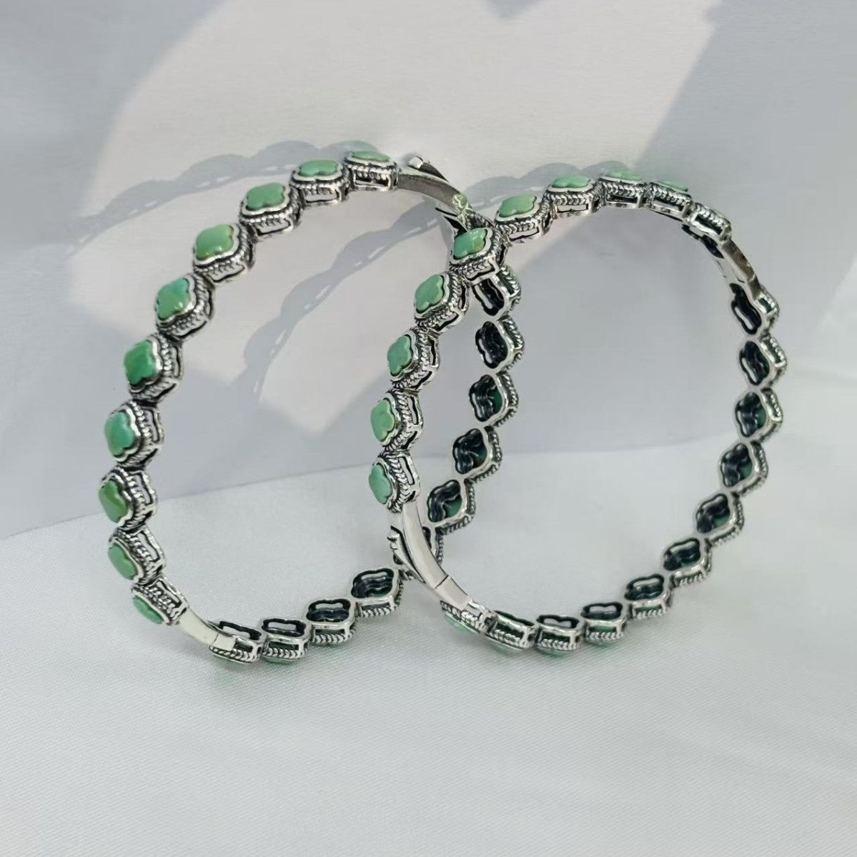 Natural Green Turquoise S925 Silver Inlaid Thick Silver Vintage Four-Leaf Clover Bracelet