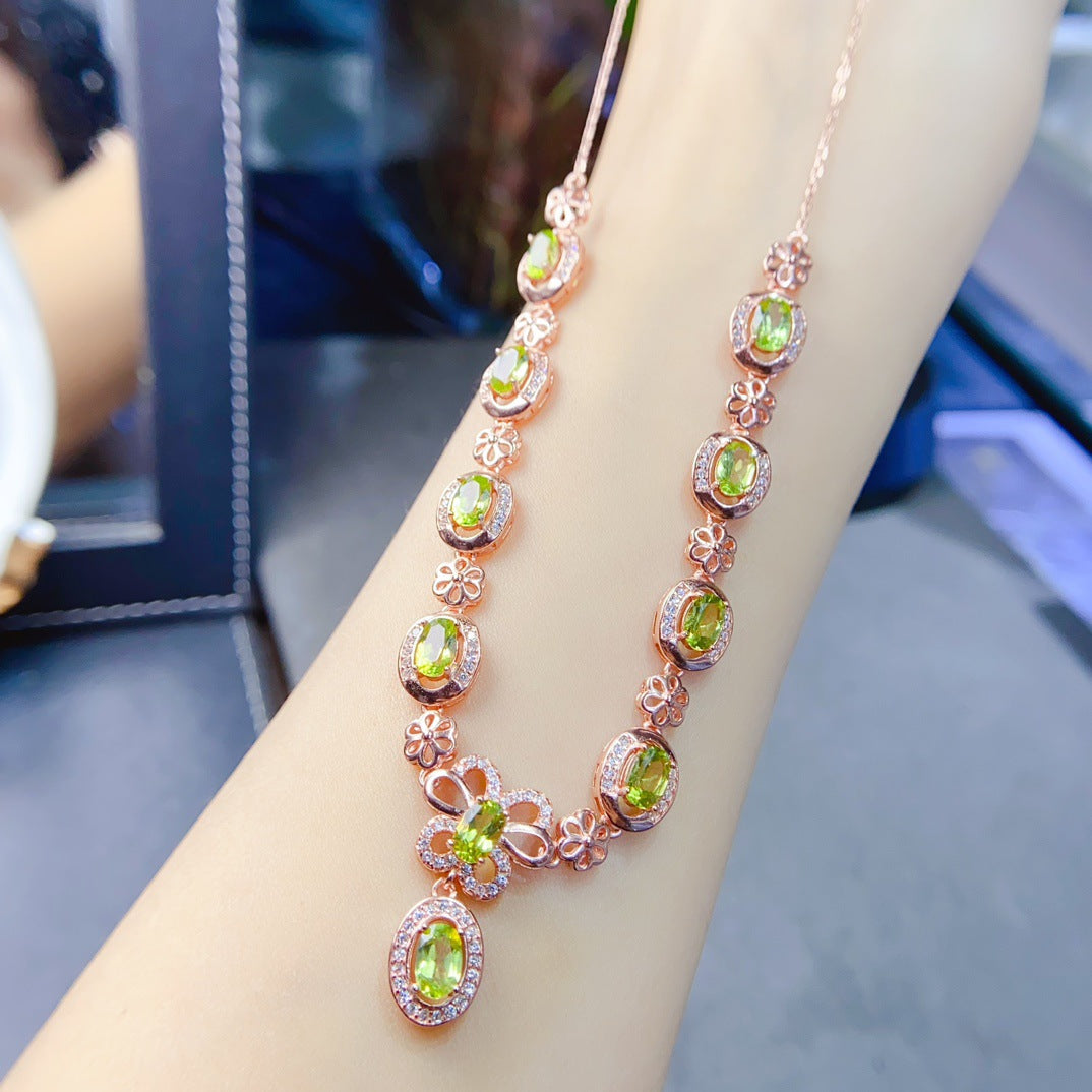 Collier en argent S925 avec pierre principale en péridot naturel 4*6 