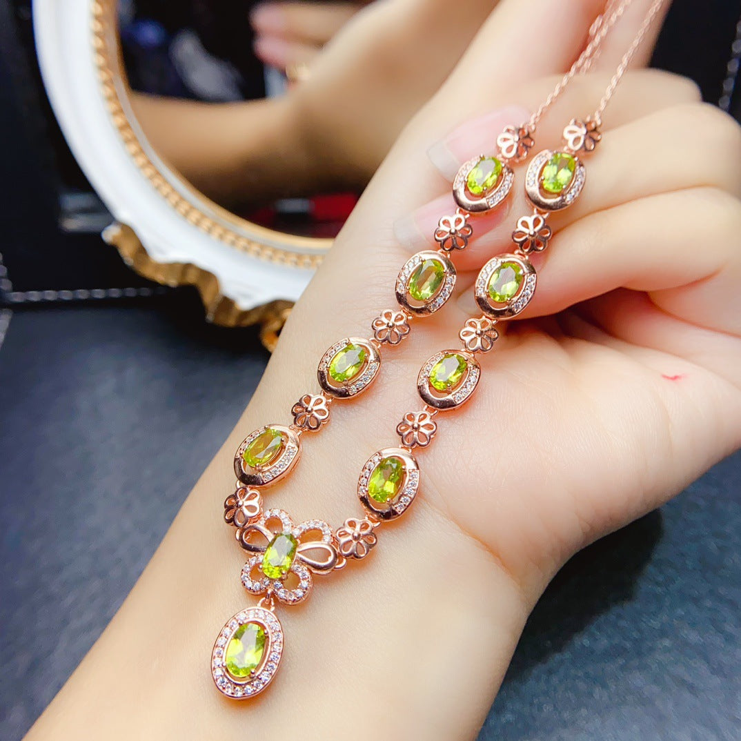 Collier en argent S925 avec pierre principale en péridot naturel 4*6 