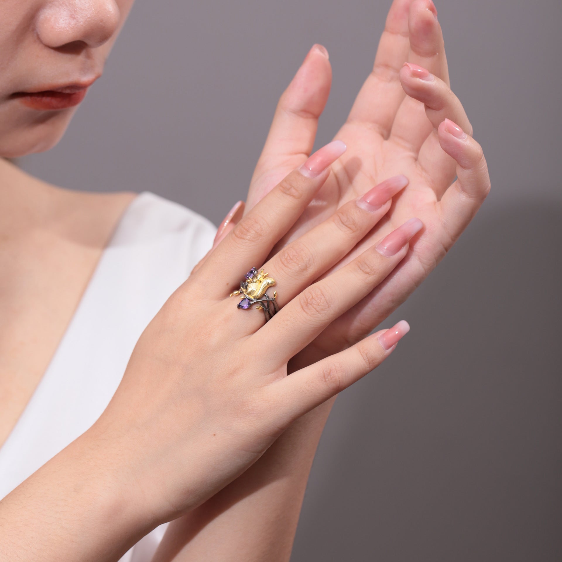 Natural Crystal Transparent Garnet Ring 925 Sterling Silver Squirrel Niche High-end Ring