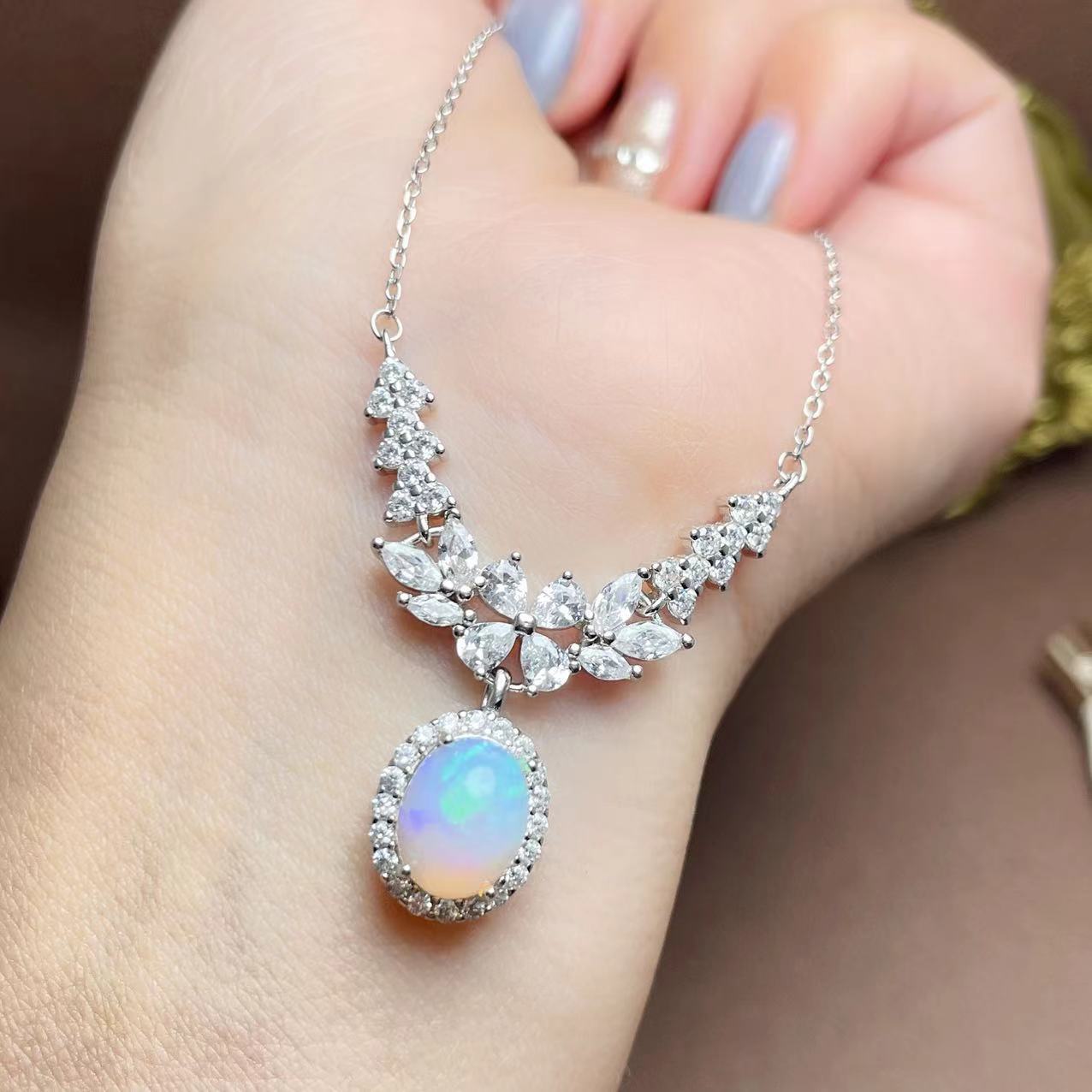 925 Silver Inlaid Natural Opal Women's Necklace Simple Versatile Diamond Clavicle Chain