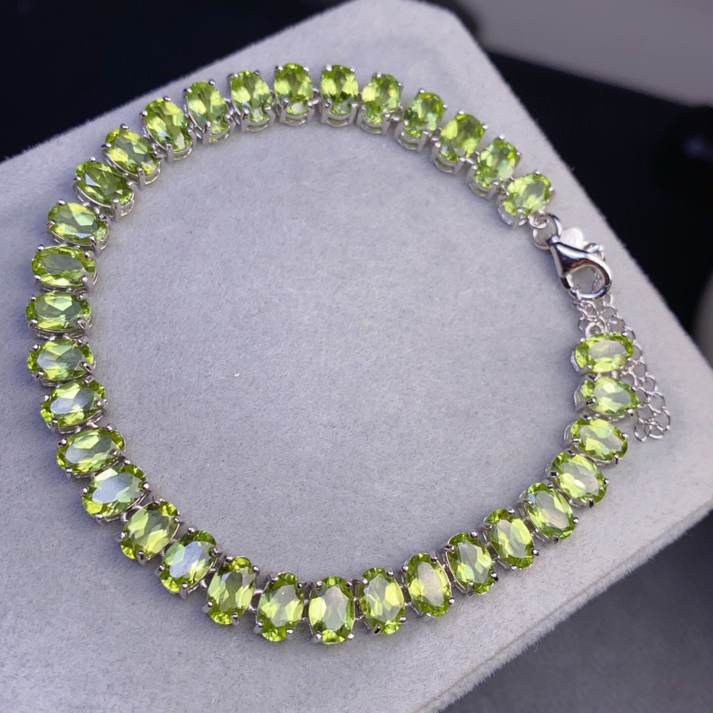 S925 Silver Electroplated Rose Gold Color Main Stone Size 4*6mm Natural Peridot Bracelet