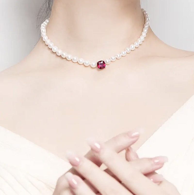 Inlaid Pigeon Blood Ruby 10*10mm Bowknot Pearl Necklace