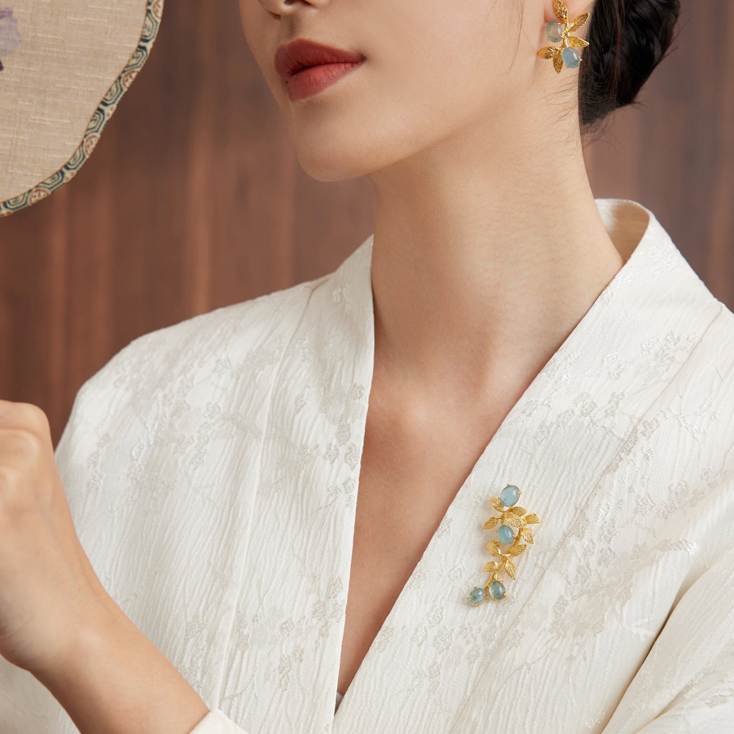 Natural Color Treasure Crystal 925 Silver Design Jewelry Grade Brooch