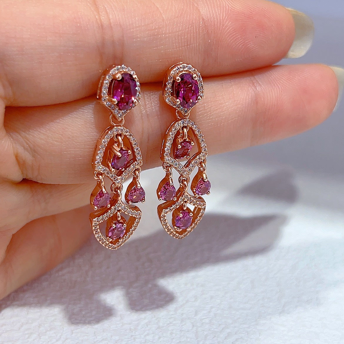 S925 Silver Plated Rose Gold Inlaid Magnesium Aluminum Main Stone 3*4mm Garnet Earrings