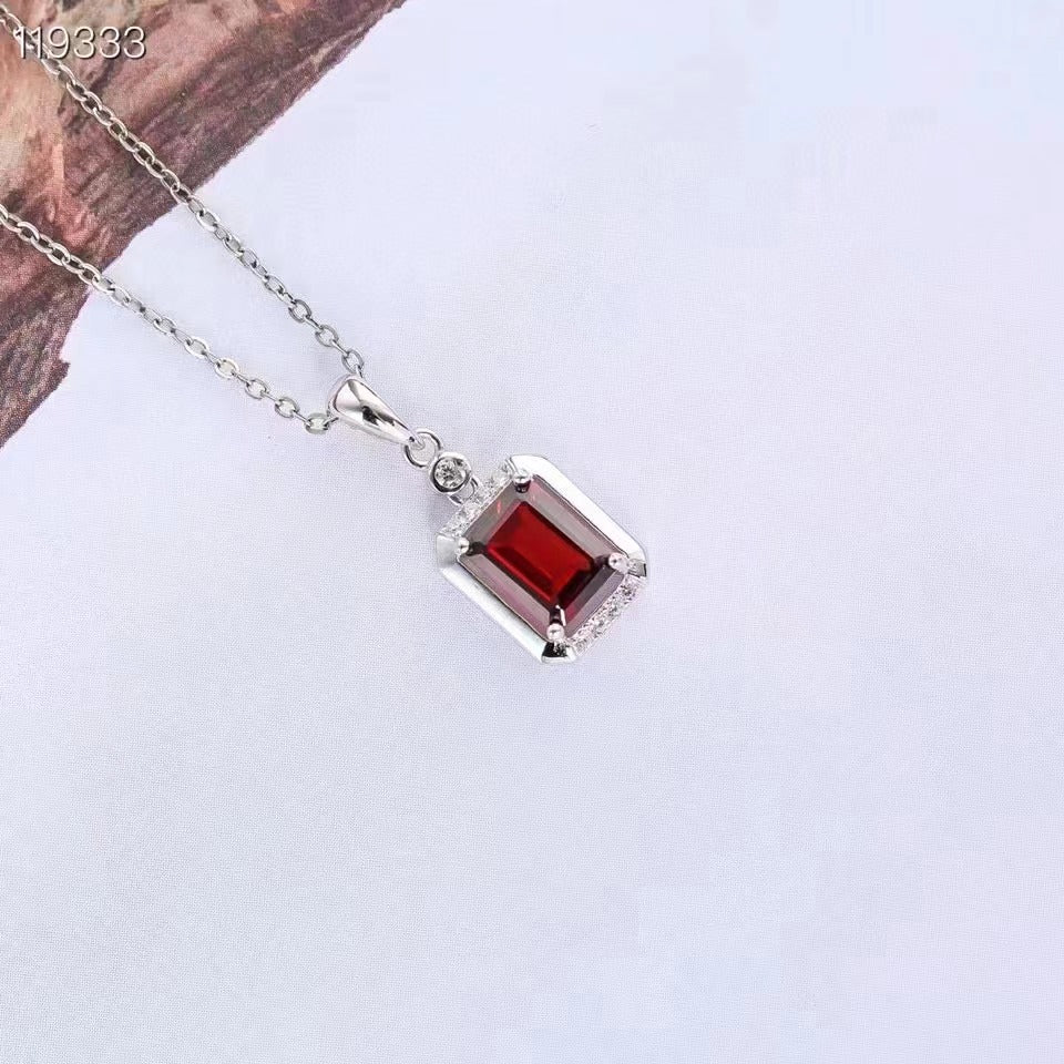 925 Silver Natural Pigeon Blood Red Garnet Ring Earrings Pendant Set