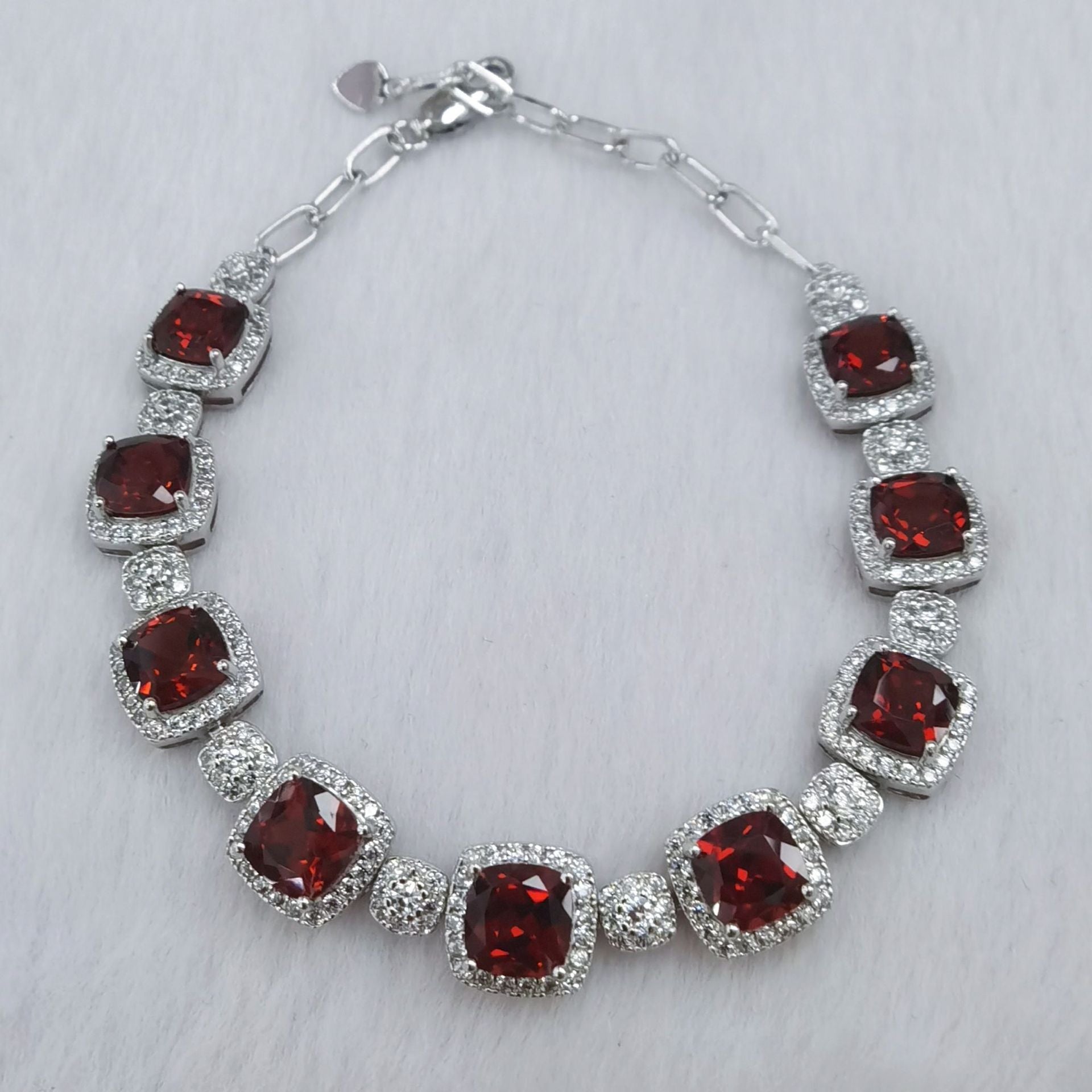 S925 Silver Platinum Plated Inlaid Garnet Bracelet