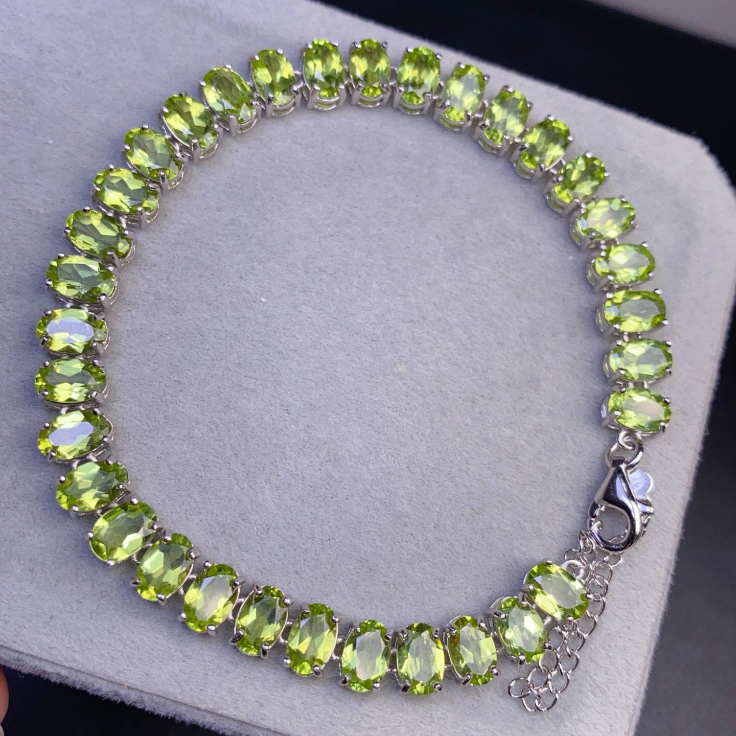 S925 Silver Electroplated Rose Gold Color Main Stone Size 4*6mm Natural Peridot Bracelet