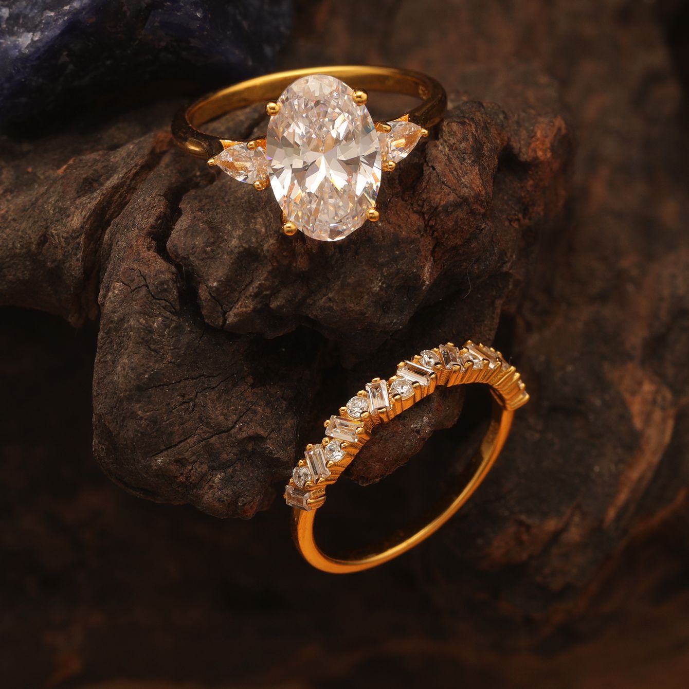 Ensemble de deux bagues en argent S925 et moissanite en forme d'œuf, design classique et élégant. Vente en gros. 