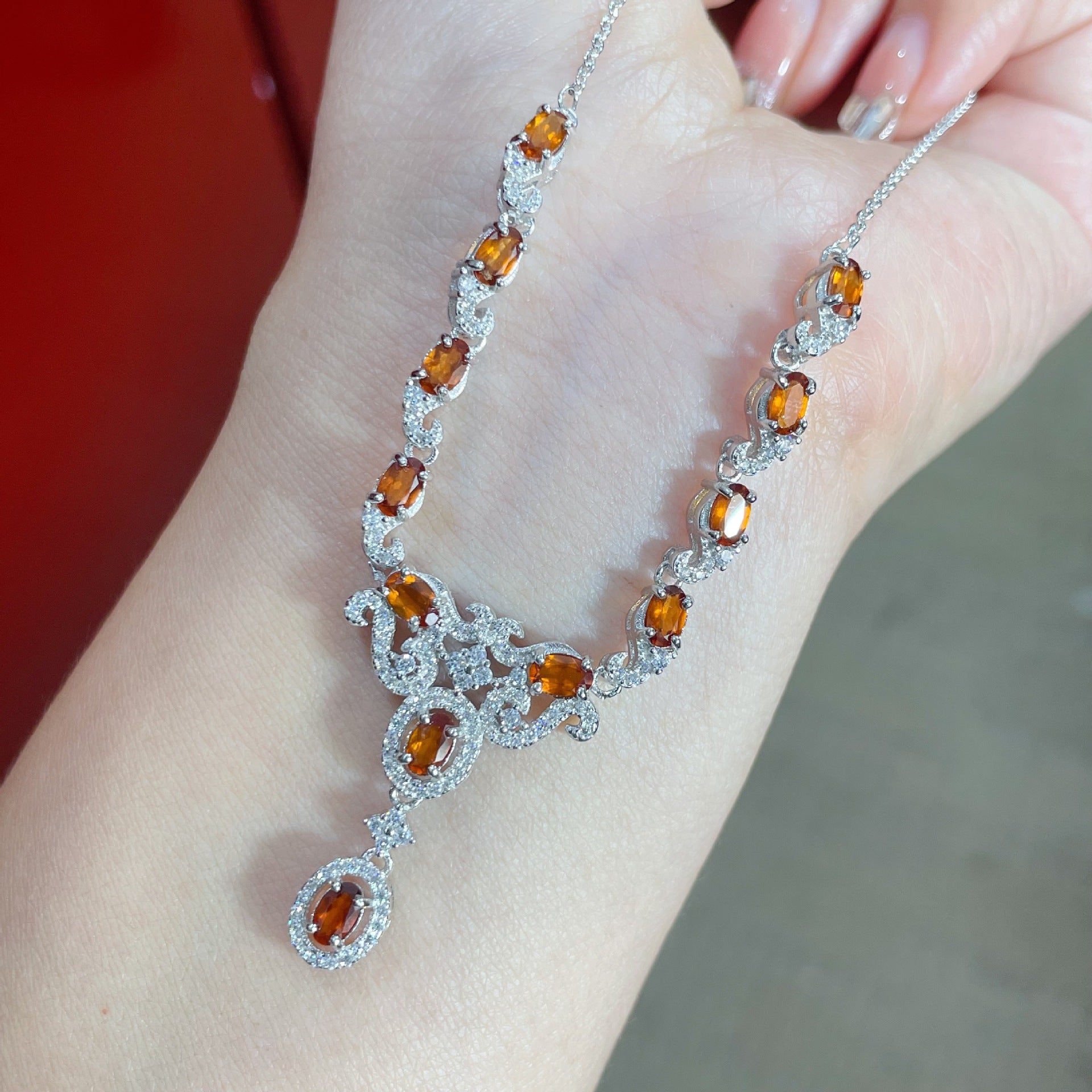 S925 Silver Inlaid Natural Fenda Garnet Luxury Y-shaped Necklace