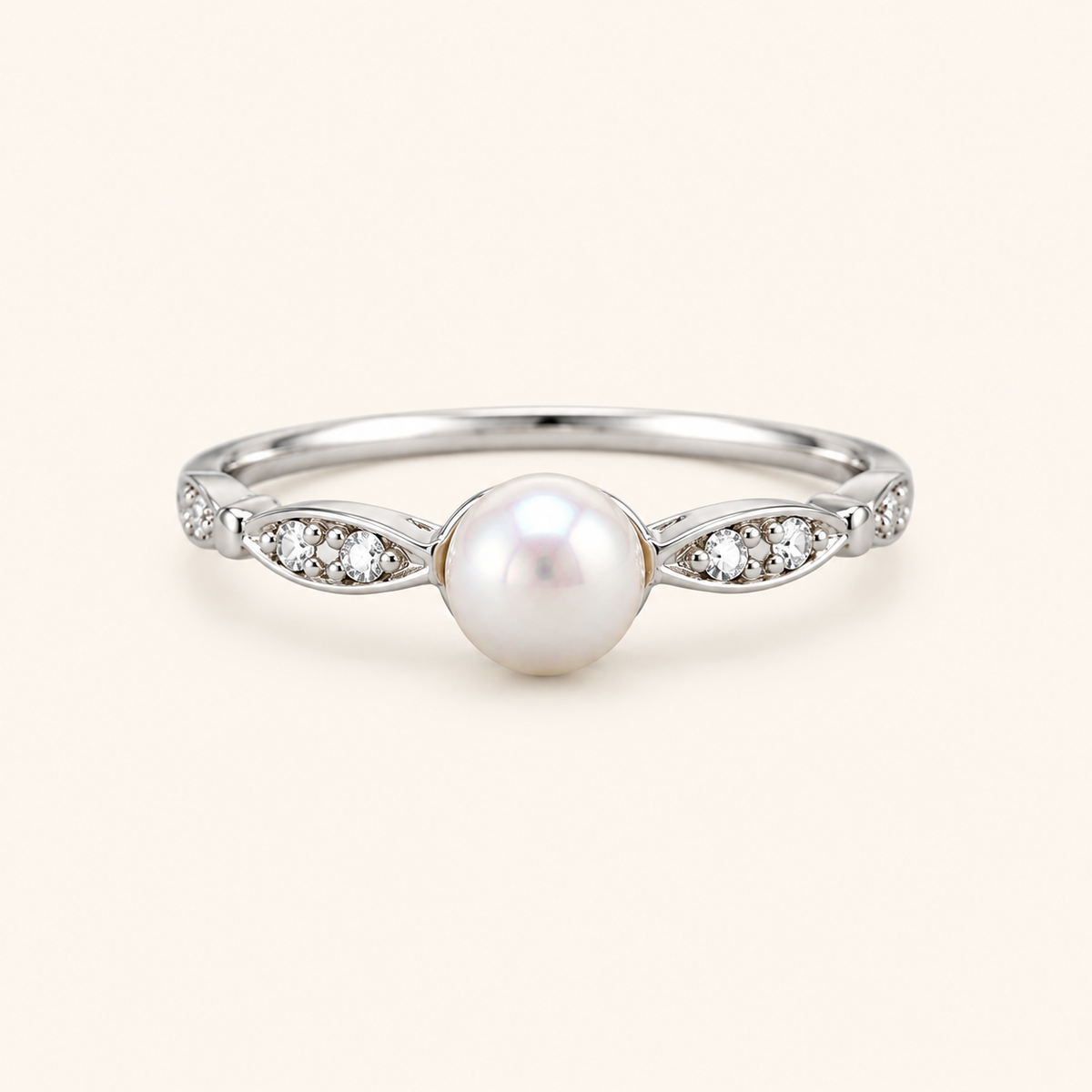 Loveden Freshwater Pearl Quiet Leaf Ring