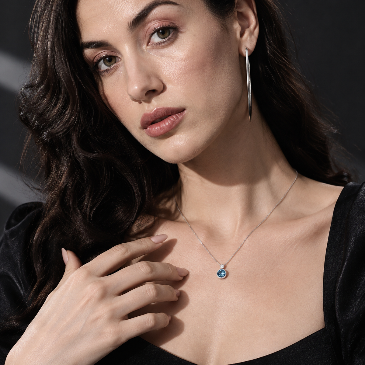 Orbit Facet Pendant