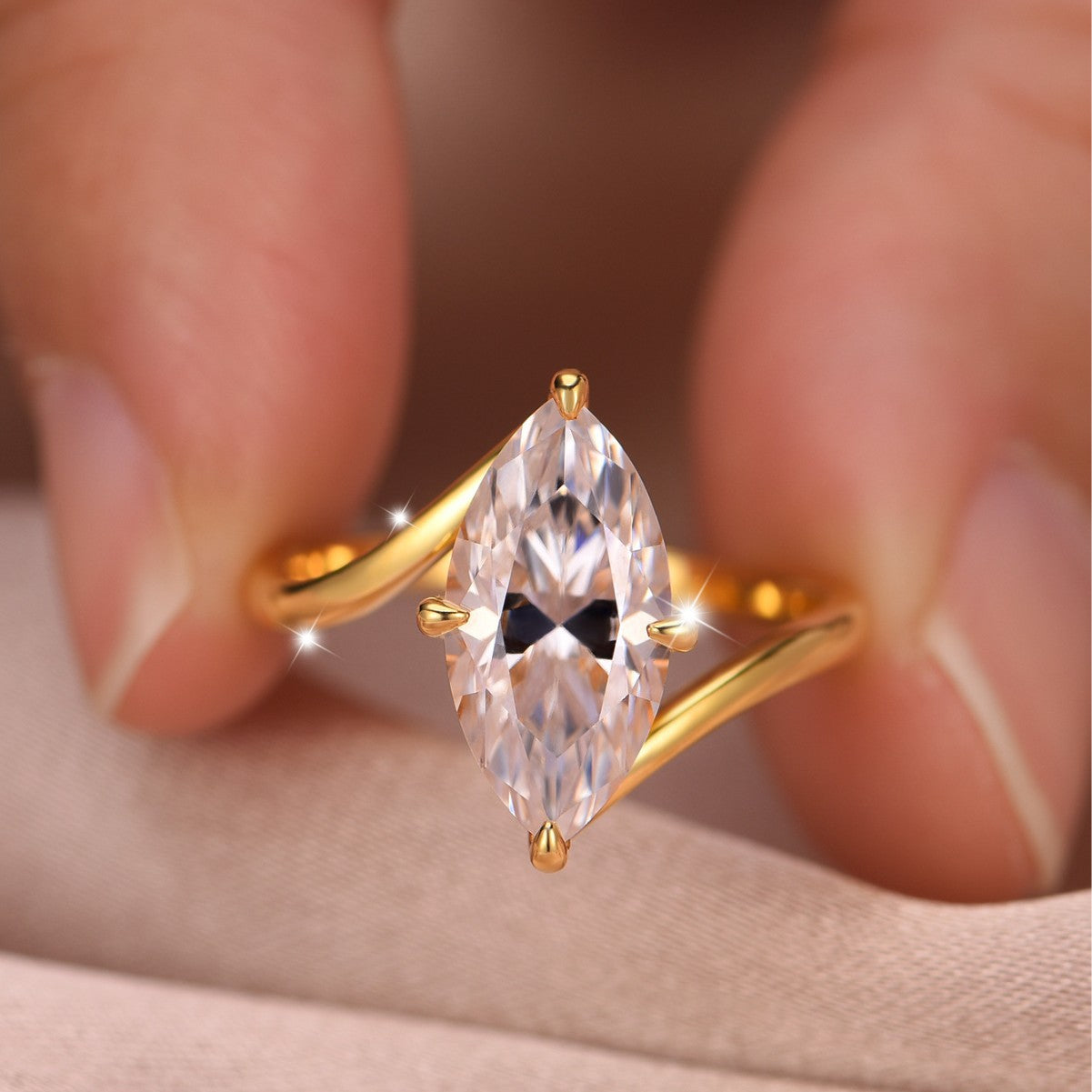 S925 Silver Gold Moissanite Ring Horse Eye Main Stone Simple Luxury Design Women's Commuting Hot Sale