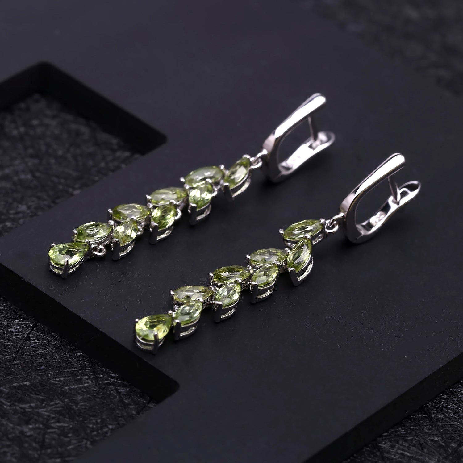 Light Luxury Fashion Natural Peridot Earrings Design Sense S925 Silver Inlaid Natural Gemstone Earrings