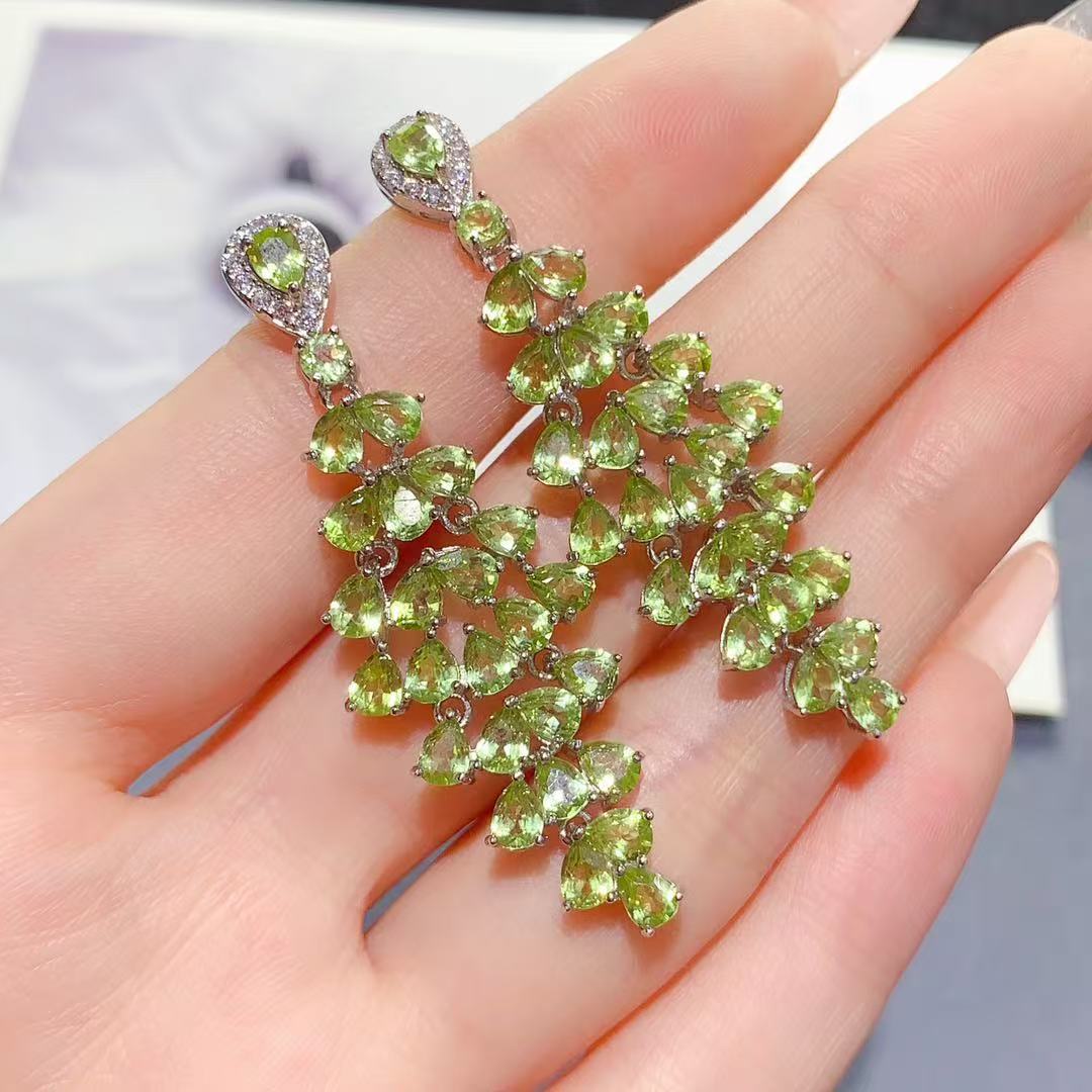 S925 sterling silver earrings with natural olivine