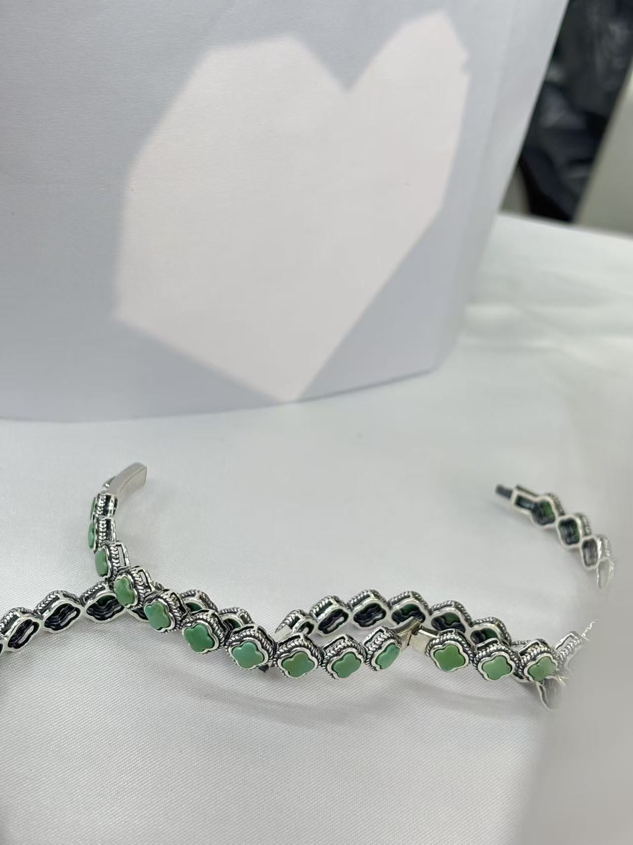 Natural Green Turquoise S925 Silver Inlaid Thick Silver Vintage Four-Leaf Clover Bracelet
