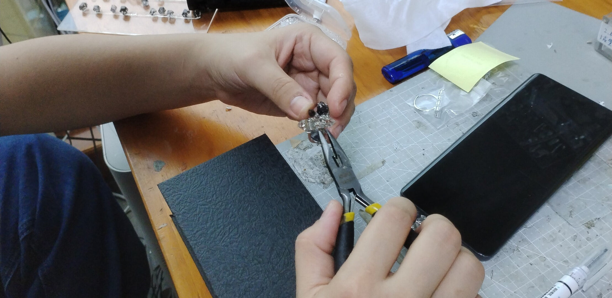 Shining Original Handmade Bracelet/Choker Dual-use · Blooming Flower Bracelet Titanium Steel Bracelet