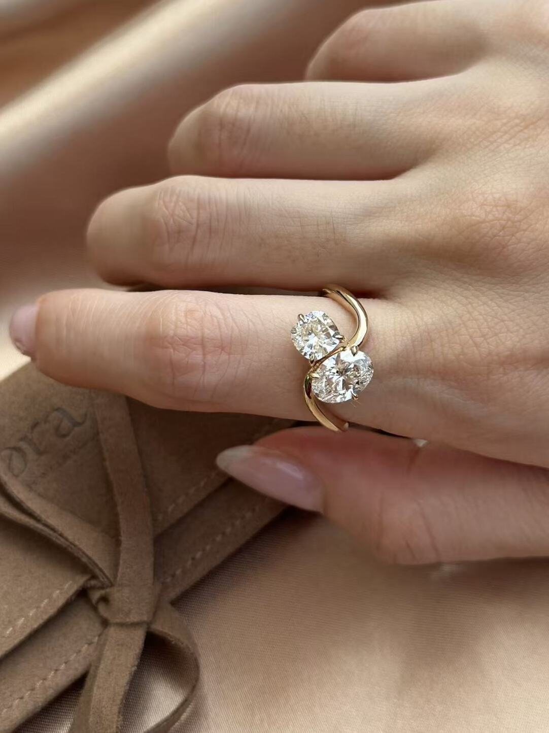 Double Stone Twist Arm Cultivated Diamond Ring Main Stone 1.22ct + Secondary Stone 1.01ct